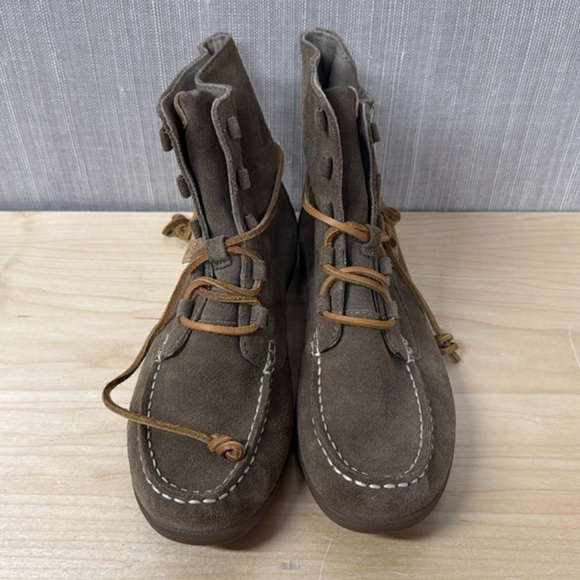 Sperry Top Sider Coil Hook Suede Ankle Boots Taupe Women 7.5 - Picture 2 of 9